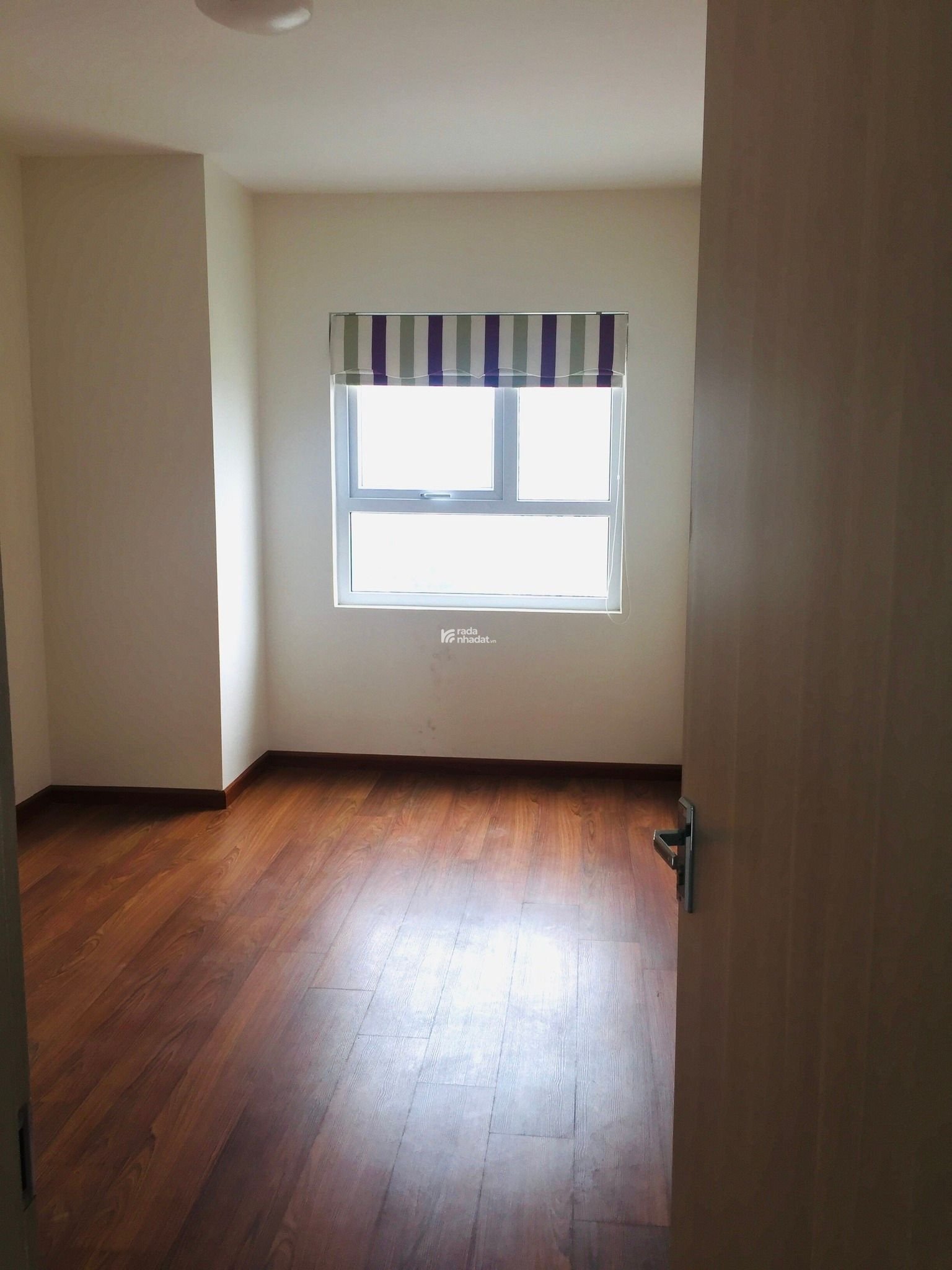 Chủ cần bán gấp căn hộ chung cư 25 Tân Mai 80m2 sổ đỏ 2ngủ rộng full nội thất đẹp giá chỉ 4.25 tỉ