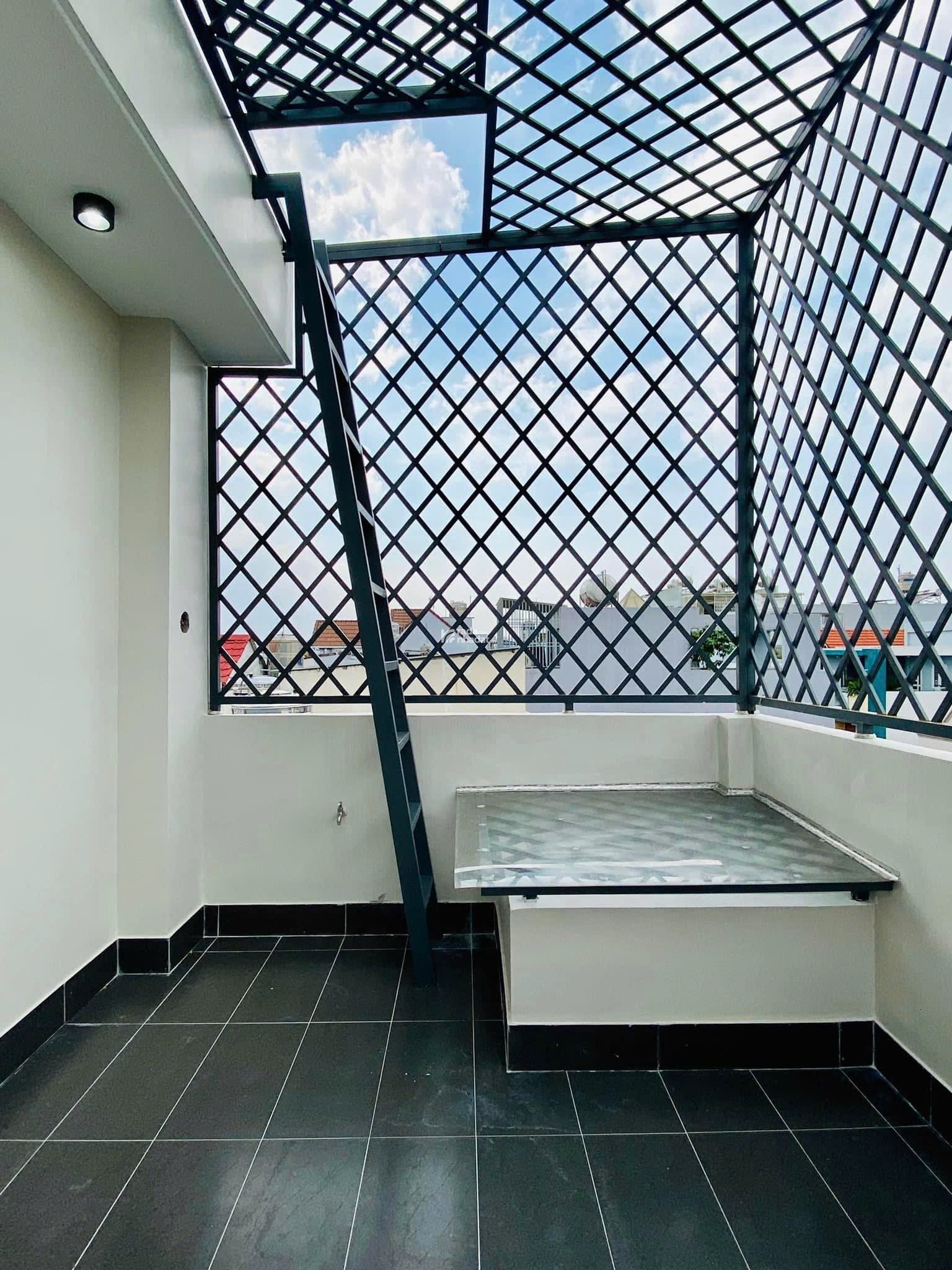 Nhà phong thuỷ tốt Nguyễn Văn Lượng P17 Q. Gò Vấp DT 44.8m2 giá 4tỷ300tr, đang cho thuê 12tr/tháng