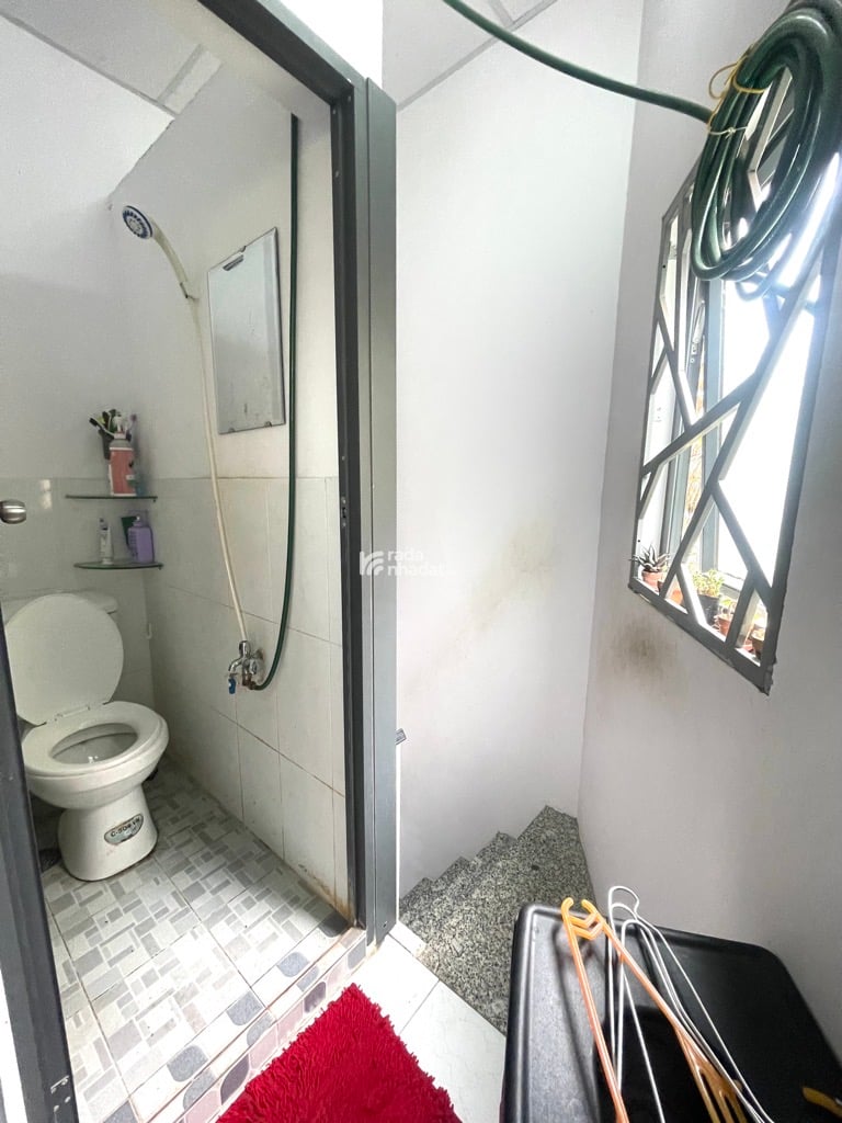 ĐÓN ĐẦU TUYẾN METRO, CÁCH MẠNG THÁNG 8, TÂN BÌNH, 2 TẦNG Ở NGAY. GIẢM 350TR CHỈ CÒN 1.85T TL 