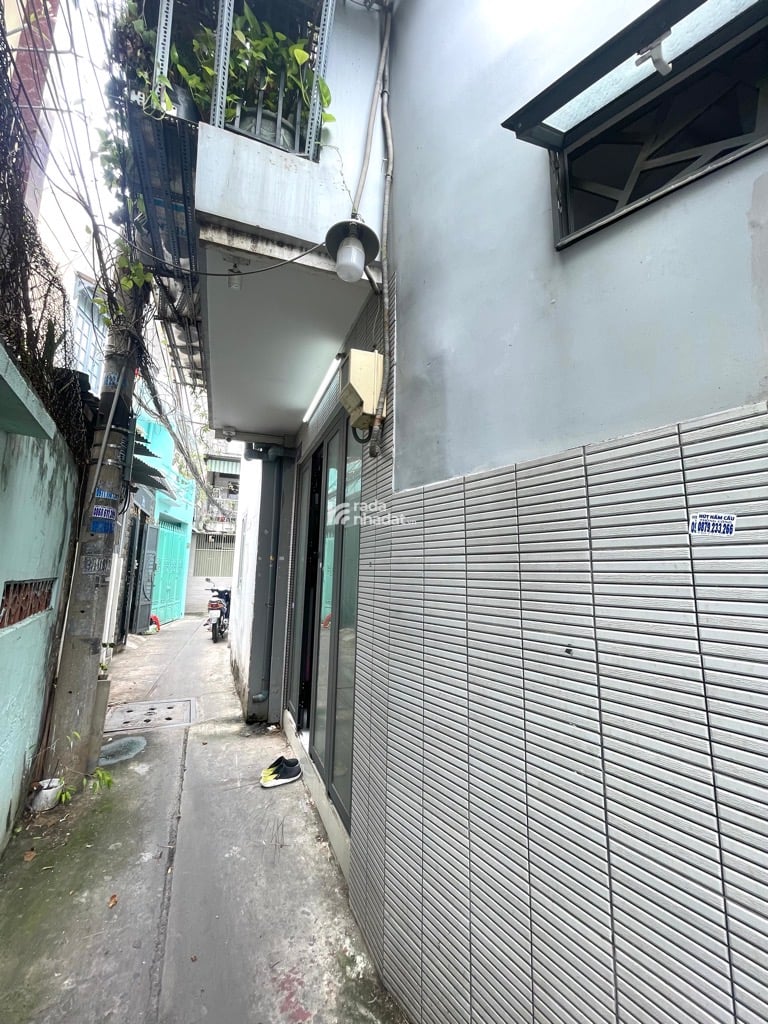 ĐÓN ĐẦU TUYẾN METRO, CÁCH MẠNG THÁNG 8, TÂN BÌNH, 2 TẦNG Ở NGAY. GIẢM 350TR CHỈ CÒN 1.85T TL 