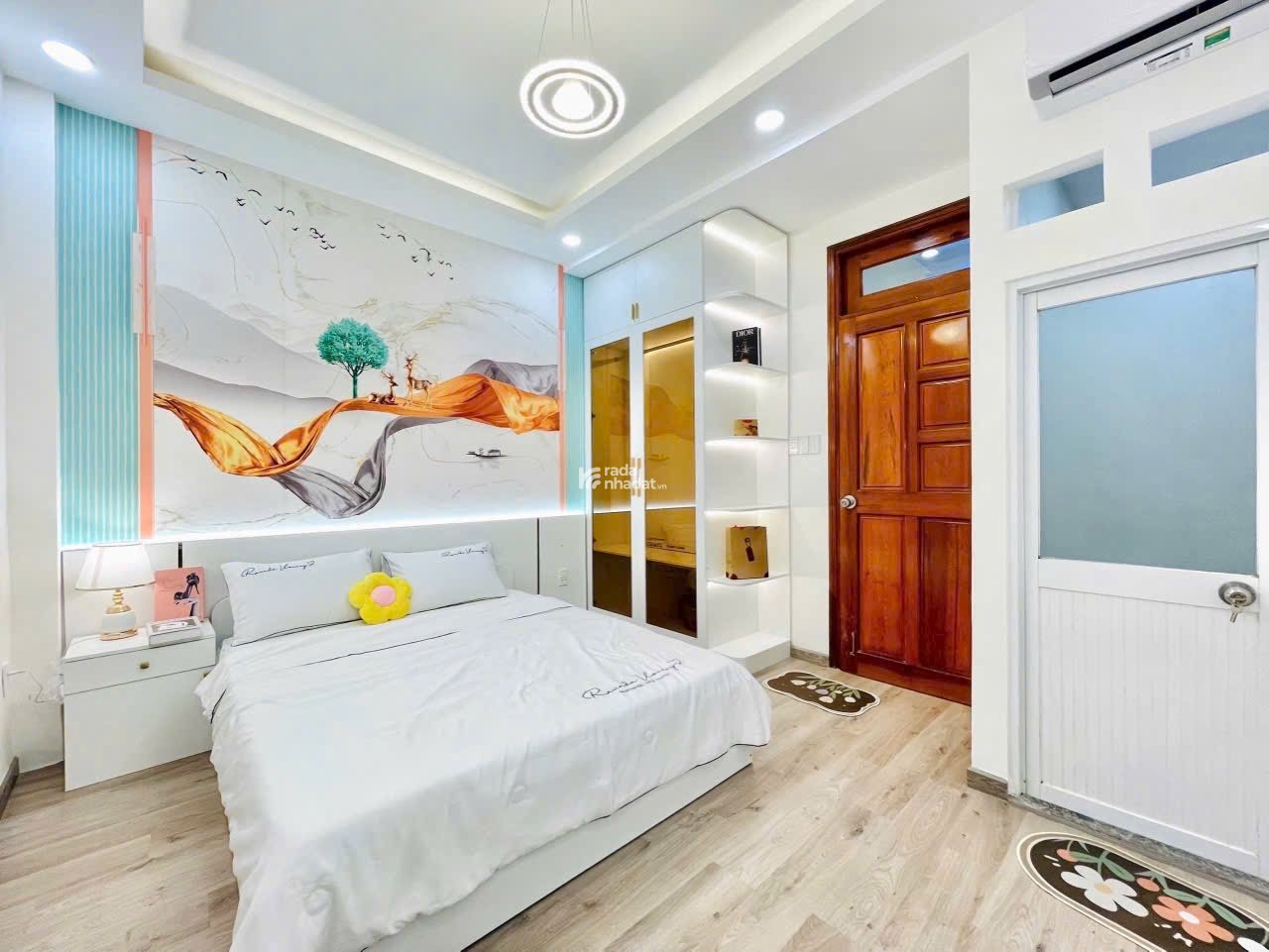 Chủ đi định cư BÁN GẤP NHÀ 3 tỷ 250 62m2 Đường CMT8 P12 Quận 10 HCM