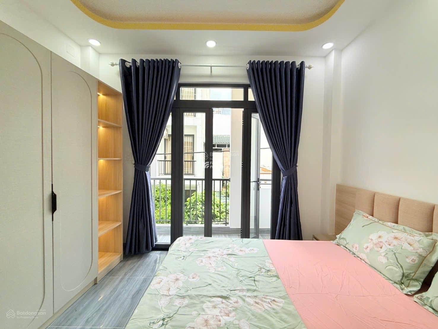 NHÀ MỚI XÂY HAI CĂN LIỀN KỀ 56m2 (4X14M) - 4 LẦU BTCT - NGAY CHỢ PHAN VĂN TRỊ