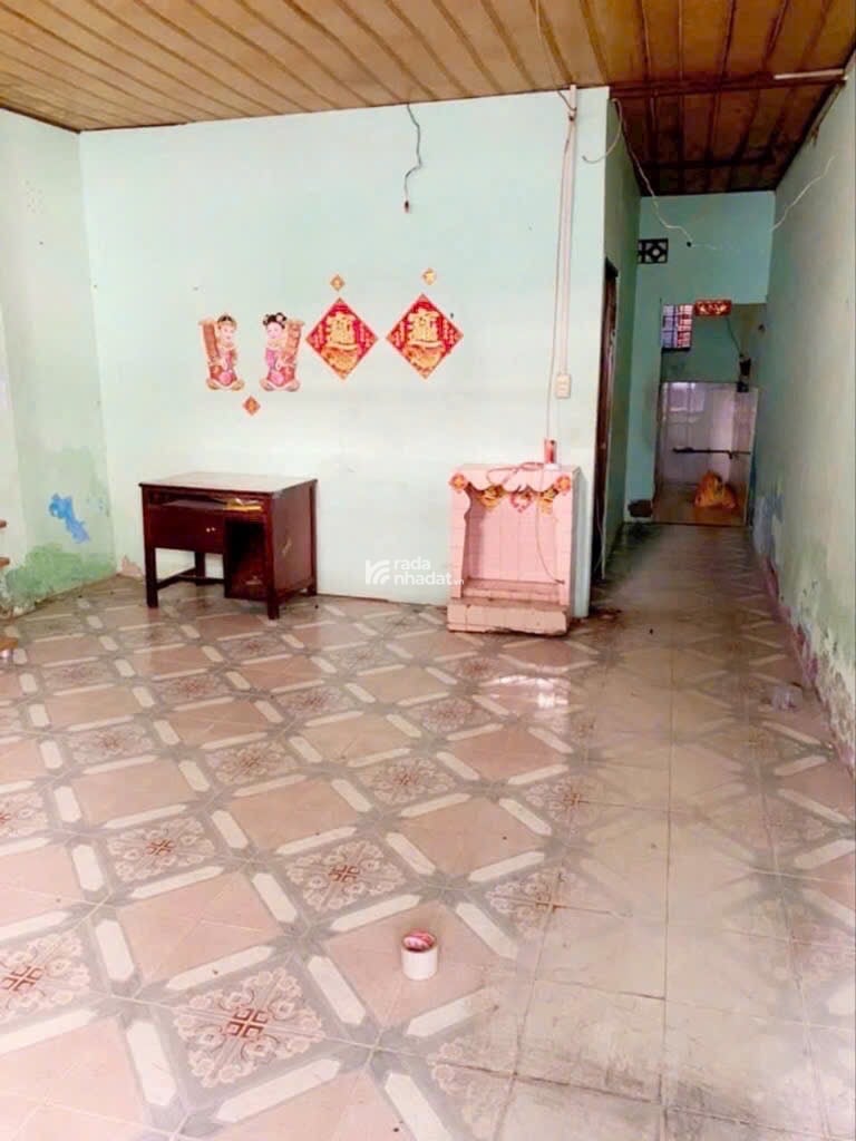 HẺM THÔNG RA HOÀ BÌNH - NGAY ĐẦM SEN