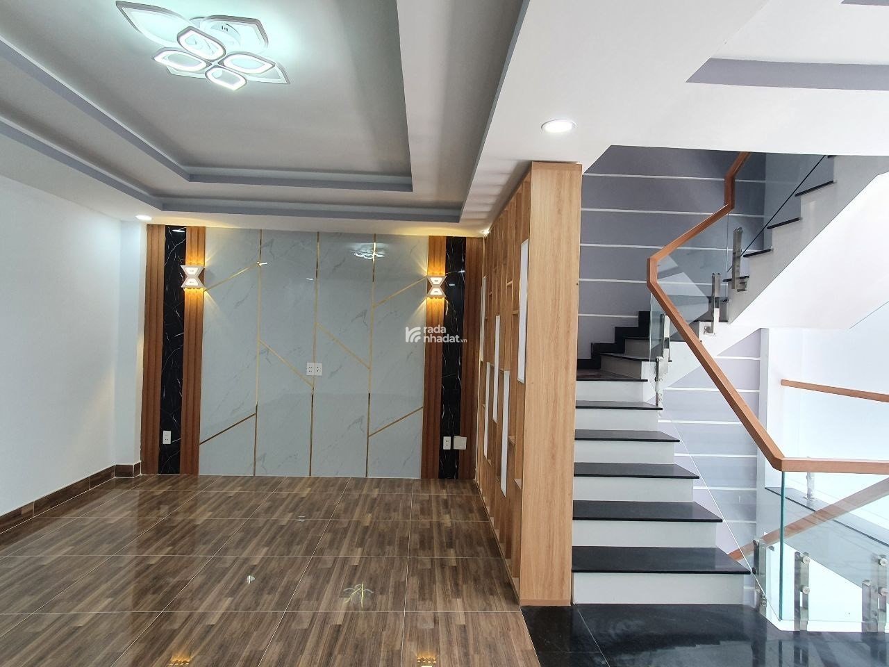 BÁN NHÀ 4 TẦNG 65M VÕ VĂN HÁT LONG TRƯỜNG THỦ ĐỨC 6Đ2