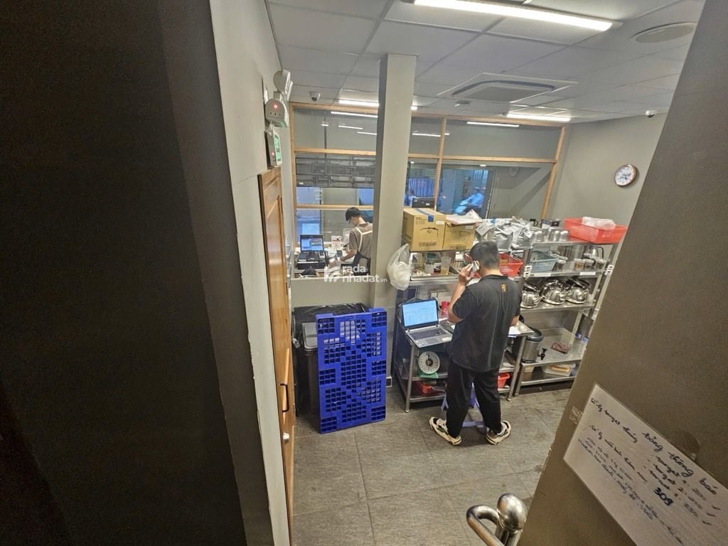 KHU VIP PHAN XÍCH LONG, MTKD HOA ĐÀO. PHÚ NHUẬN, 8M NGANG QUÁ HIẾM. GIẢM 2T CHỈ 21.5T