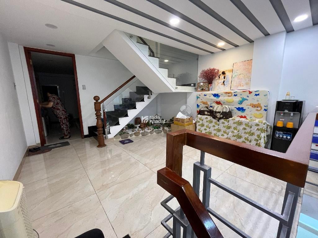 NHÀ 3 TẦNG - HẺM XE HƠI LÝ THUYẾT - GIÁP GÒ VẤP - GẦN GA T3 & SIÊU THỊ EMART