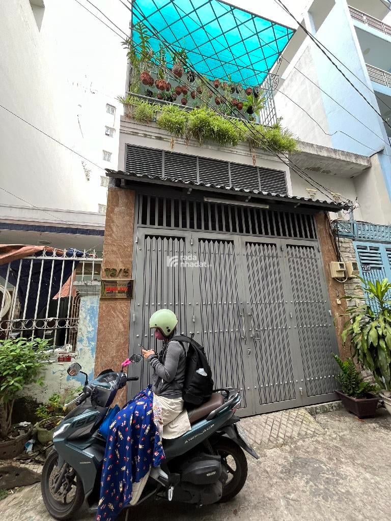 NHÀ 3 TẦNG - HẺM XE HƠI LÝ THUYẾT - GIÁP GÒ VẤP - GẦN GA T3 & SIÊU THỊ EMART