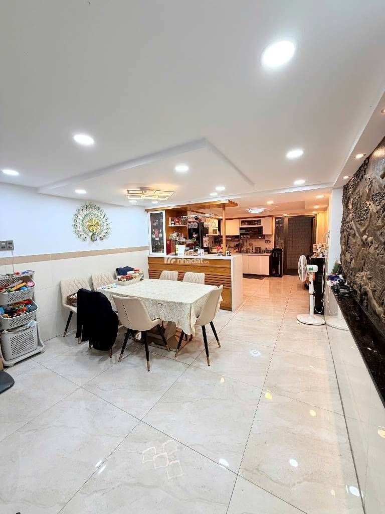 NHÀ 3 TẦNG - HẺM XE HƠI LÝ THUYẾT - GIÁP GÒ VẤP - GẦN GA T3 & SIÊU THỊ EMART