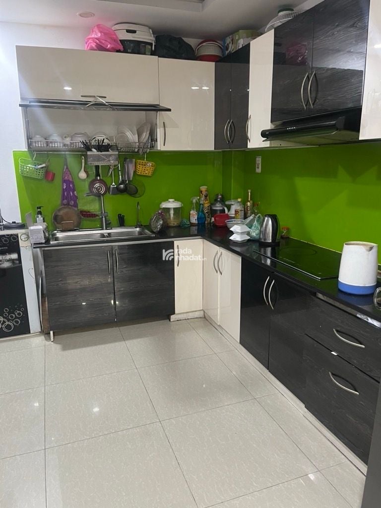 NHÀ MỚI ĐẸP Ở NGAY HẺM NHỰA XE HƠI TRÁNH NHAU, GẦN ĐH NGÂN HÀNG 4 TẦNG, 4X15 CHỈ 10 TỶ.