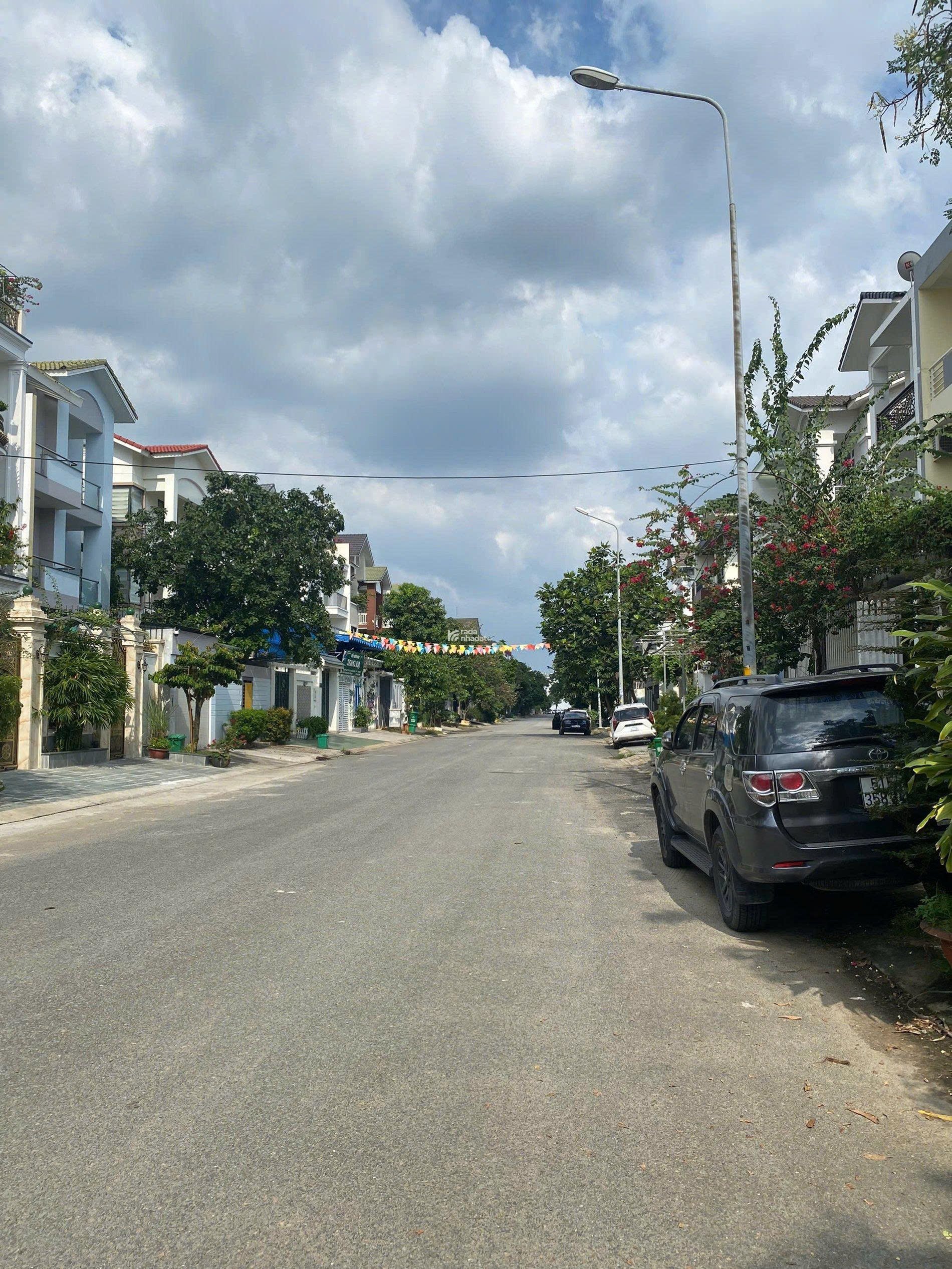 Khan hiếm - Giá rẻ 6.7 tỷ! Bán Đất Trống Khu đồng bộ VIP Bình Lợi - Đặng Thùy Trâm - DT 4x15m