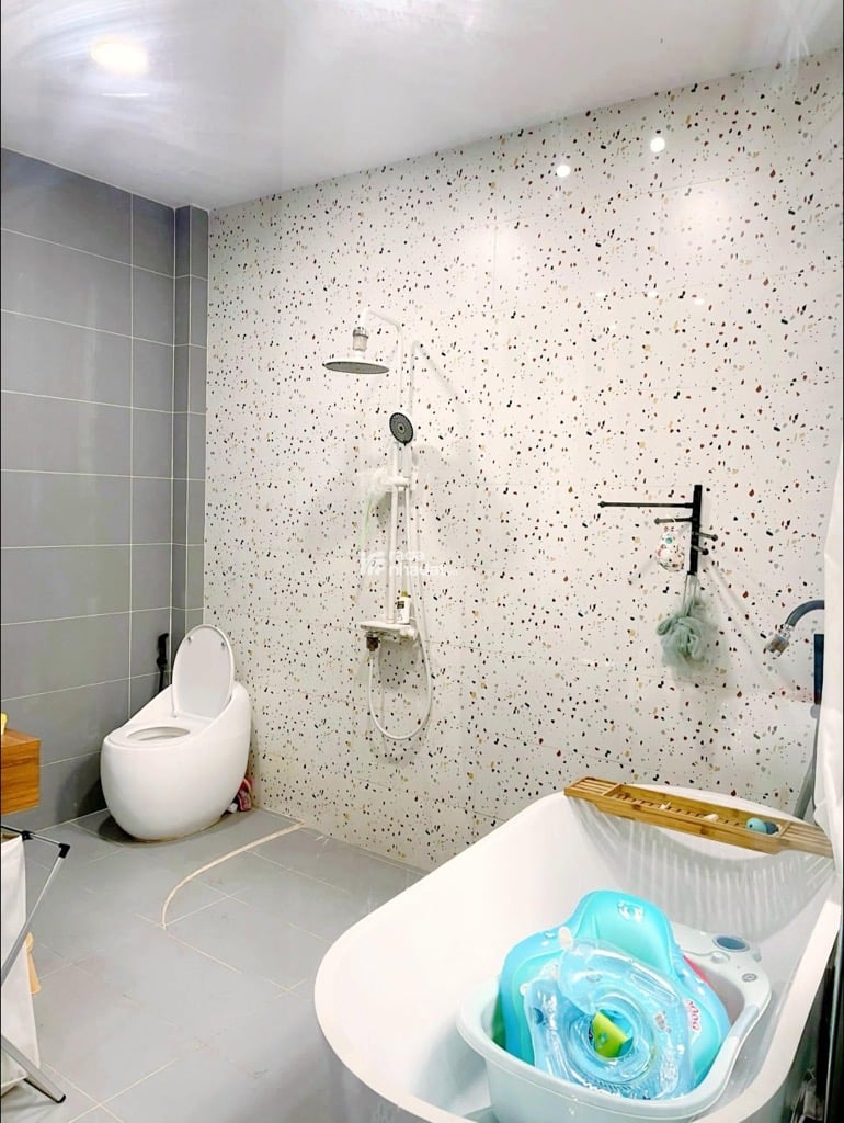NHÀ 3 TẦNG MỚI ĐẸP - TRỊNH ĐÌNH TRỌNG - TÂN PHÚ - 60M2 - NGANG 5M - FULL NỘI THẤT - HẺM THÔNG Ô TÔ