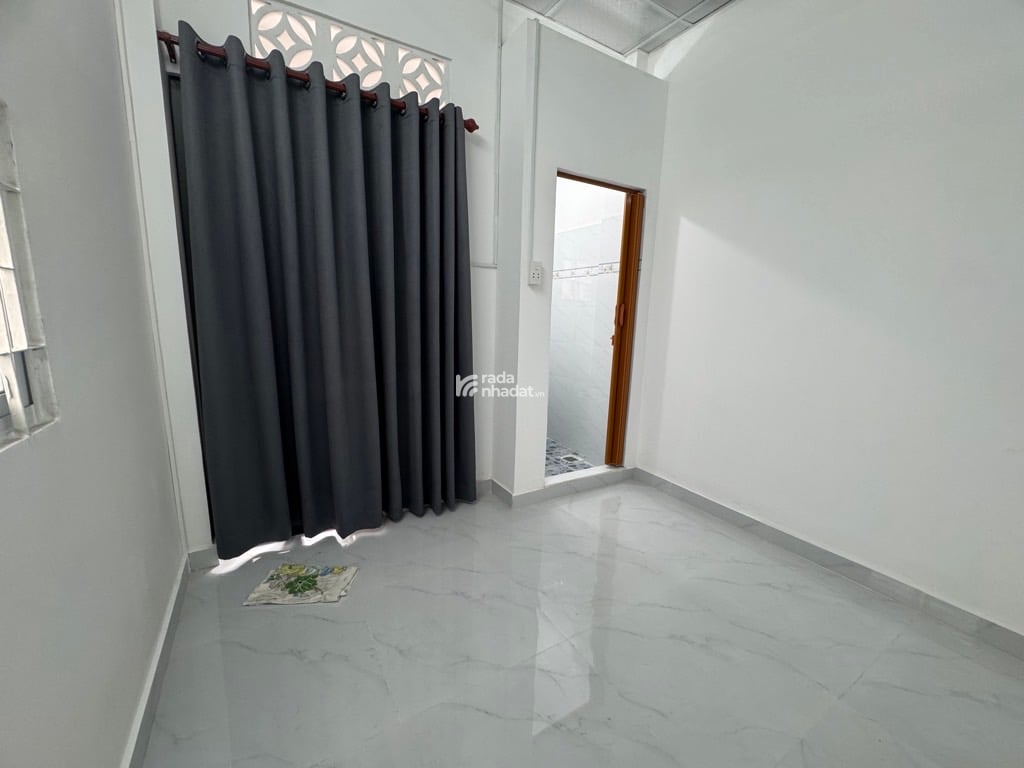 NGAY CHỢ PHẠM VĂN HAI, NGÔ THỊ THU MINH, TÂN BÌNH, 10M2 CÓ KC Ở NGAY. GIẢM 350TR CHỈ CÒN 2.5T TL