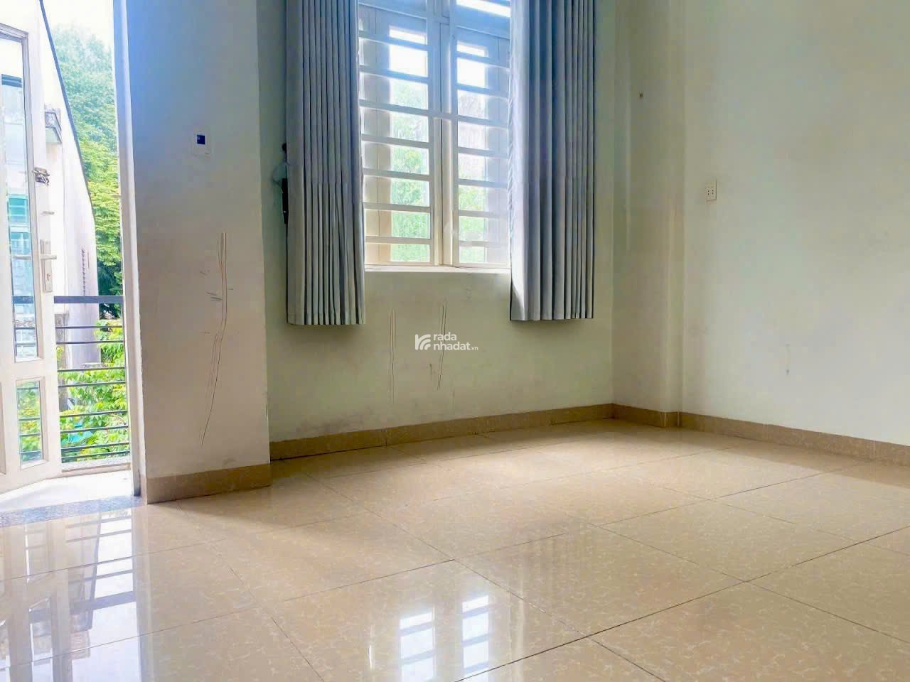 BÁN GẤP NHÀ 1 TRỆT 2 LẦU HẺM Ô TÔ ĐƯỜNG 9 LINH TÂY 64.3M SỔ RIÊNG HOÀN CÔNG, NGAY PHẠM VĂN ĐỒNG