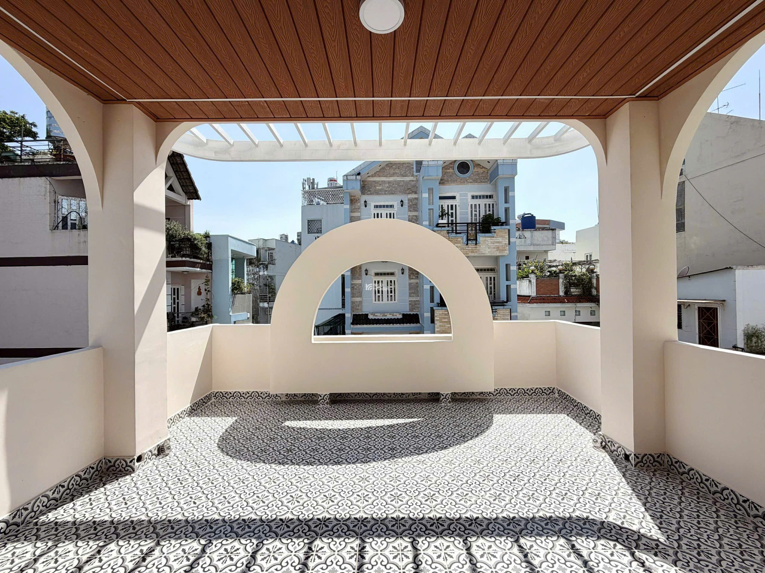 NHÀ ĐẸP 3 TẦNG 90m2 FULL NỘI THẤT CÓ GARAGE OTO - HẺM OTO TRÁNH - 10.3 TỶ