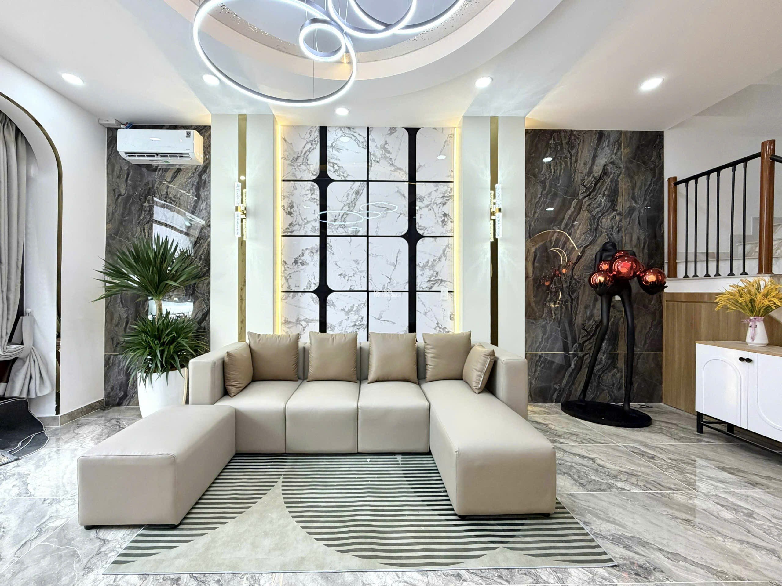 NHÀ ĐẸP 3 TẦNG 90m2 FULL NỘI THẤT CÓ GARAGE OTO - HẺM OTO TRÁNH - 10.3 TỶ