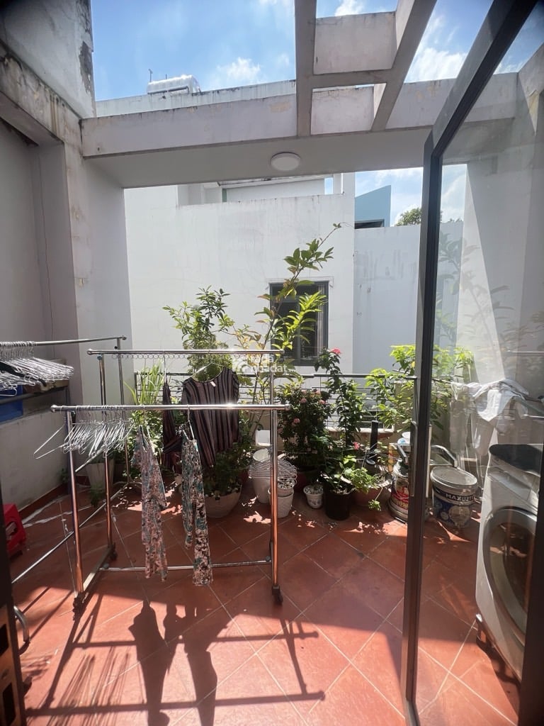 Bán nhà Nguyễn Công Hoan, 3PN, ngang 4m, Phường 7 Phú Nhuận, dưới 7 tỷ.