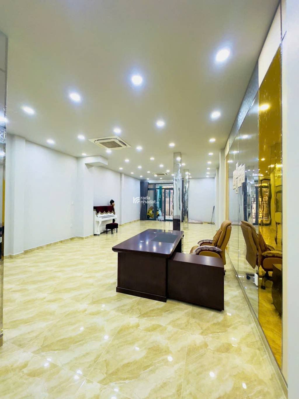 NHÀ ĐẸP 3 TẦNG KHU VIP SÂN BAY - 120M2 - NGANG 6M CỰC HIẾM - HẺM THÔNG XE TẢI - NHỈNH 21 TỶ