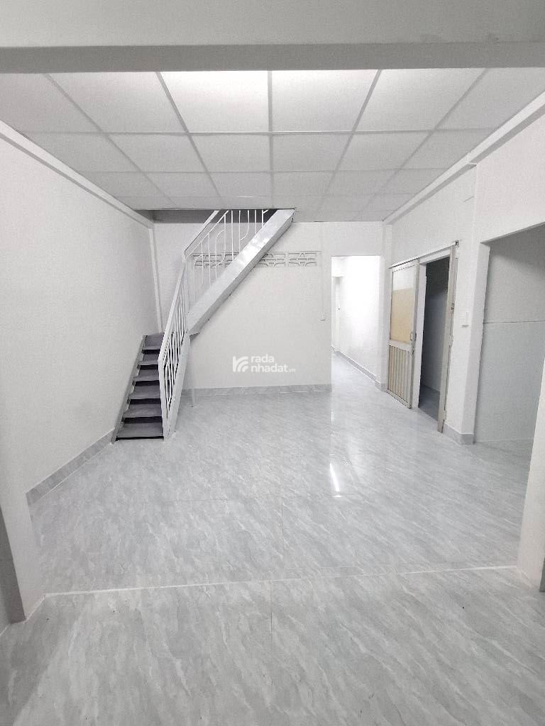 BÁN NHÀ PHƯỜNG 14 QUẬN 8 75M2 5.1 TỶ 4 PHÒNG NGỦ KẾ CHỢ PHÚ ĐỊNH VÕ VĂN KIỆT 
