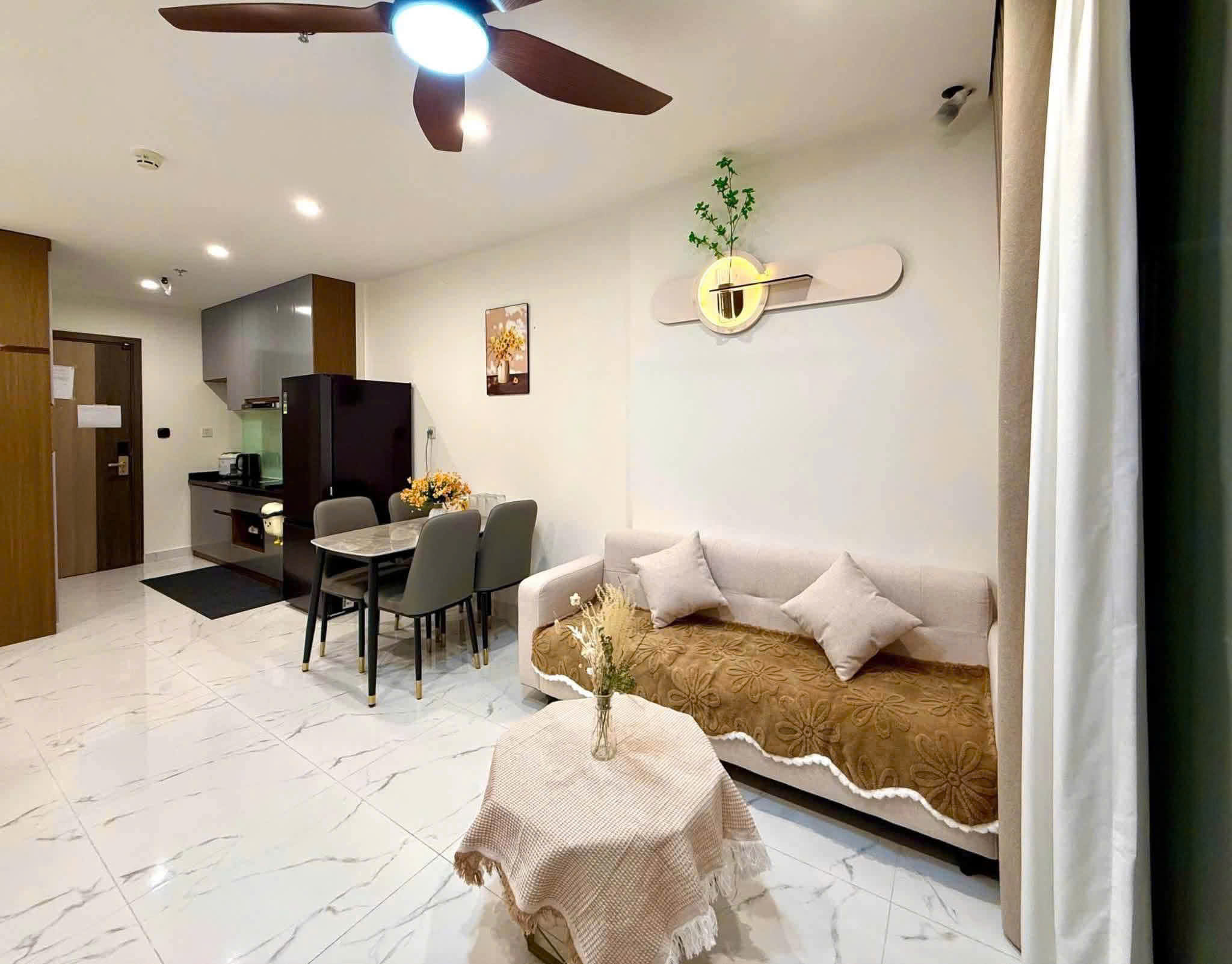 CHO THUÊ CĂN 2PN 59M2 FULL NỘI THẤT GIÁ 9 TRIỆU TẠI BS12 VINHOMES QUẬN 9