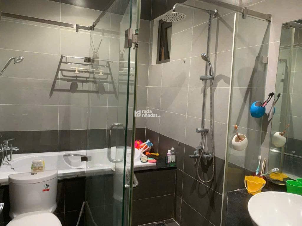 CỰC HIẾM. NHÀ 2 TẦN - DT 200M2 - PHƯỚC LONG B - NHÀ MẶT TIỀN KẾ BÊN VÀNH ĐAI 2 - NGANG 