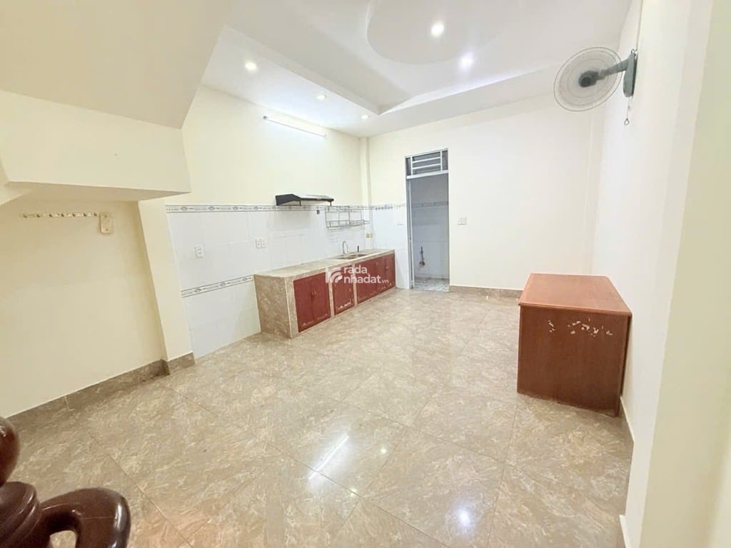 HẺM XE TẢI TRÁNH NHAU, KHU PHÂN LÔ ĐỒNG BỘ, SÁT BV ĐK THỦ ĐỨC, 4X14 CHỈ 6,5 TỶ.