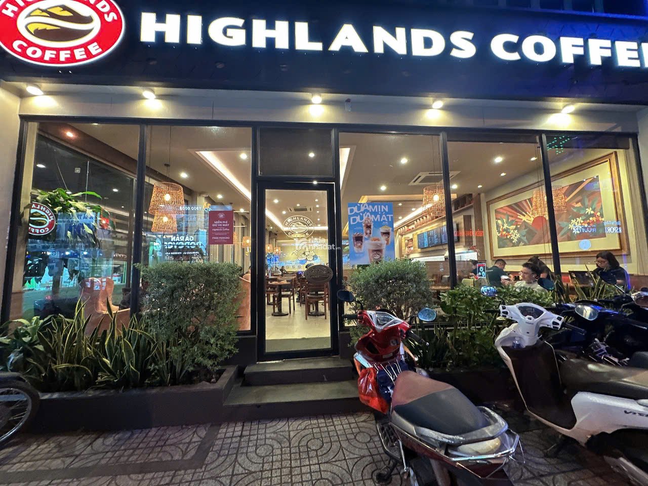 GẤP bán view GÓC MTKD Nguyễn Xí ngang gần 6m 120m2 DT 55tr cạnh VinCom Plaza 24.7 tỷ. 