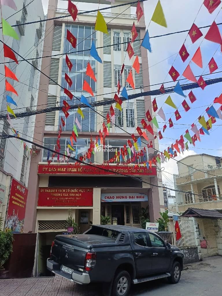 NHÀ VIP NGAY CHỢ PHẠM VĂN HAI, TÂN BÌNH, 54M2 CÓ KC TIỆN CẢI TẠO MỚI. GIẢM 750TR CHỈ 11.2T TL 