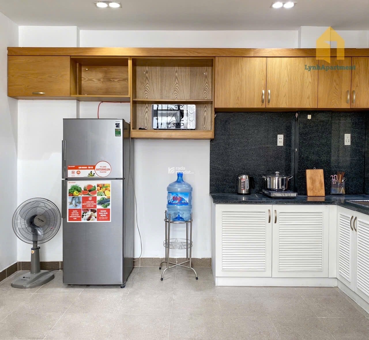 Cho Thuê Căn Hộ Full Nội Thất Cửa Sổ 1PN Có Thang Máy Quận 1