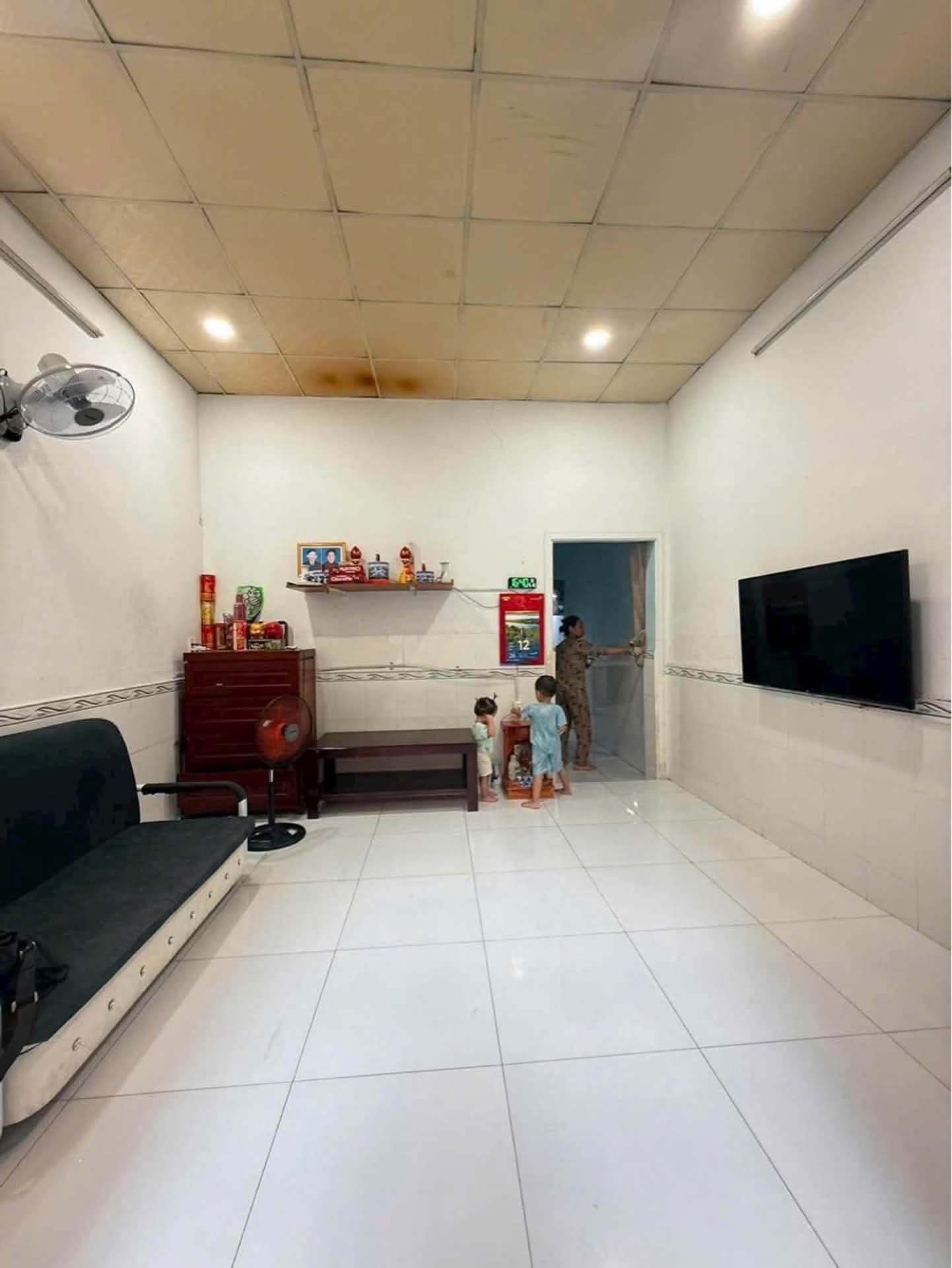 Bán nhà Quận 7, sổ riêng 4m x 12m, đường Huỳnh Tấn Phát ngay KDC LACASA chỉ 3 tỷ 75p
