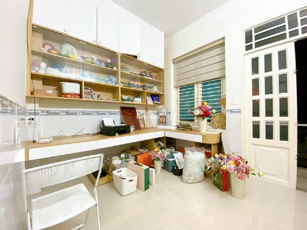 VỊ TRÍ CỰC ĐẸP - VÀI CĂN RA MẶT TIỀN ĐỘC LẬP TÂN PHÚ - 4 TẦNG - NHÀ MỚI Ở NGAY - HOÀN CÔNG