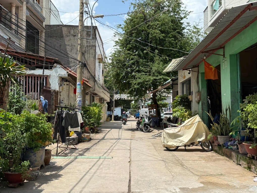 Bán Nhà Mới Đẹp - Bình Tân - ngay Khu Tên Lửa -  48m2 -  3 tầng -  chỉ 5ty5