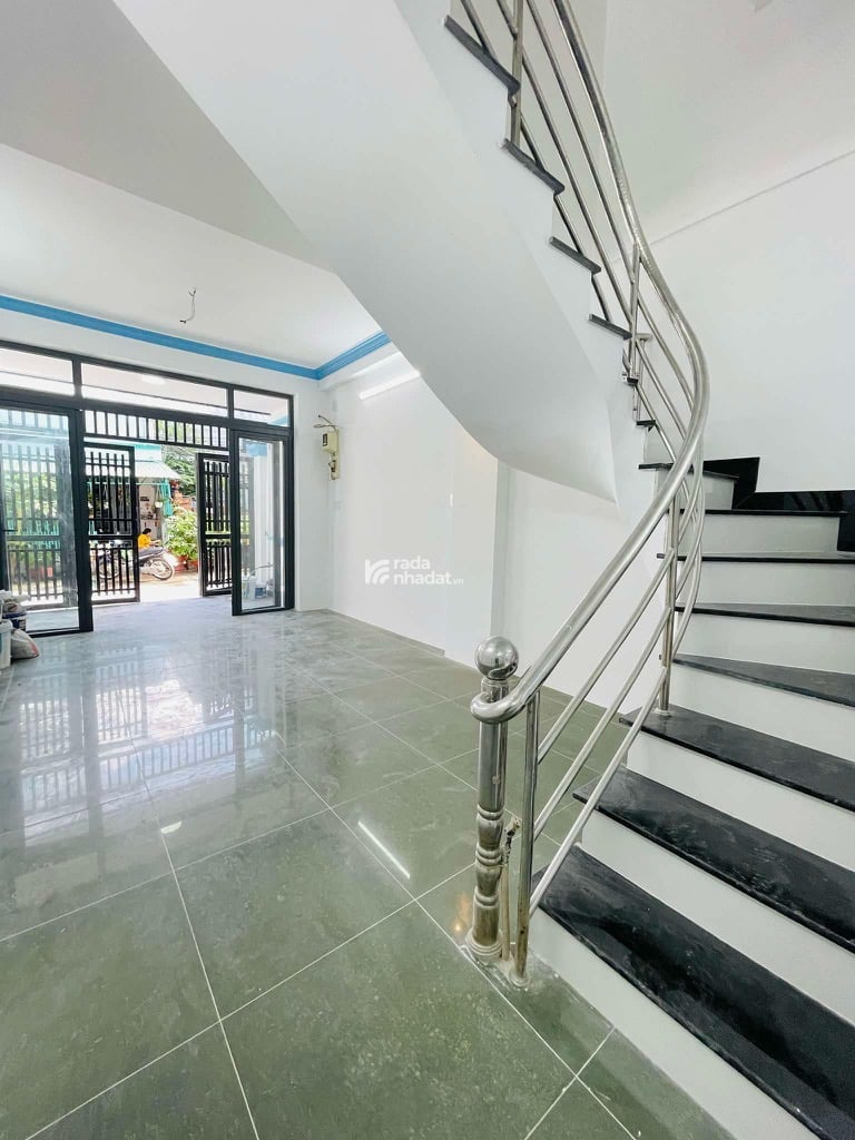 Bán Nhà Mới Đẹp - Bình Tân - ngay Khu Tên Lửa -  48m2 -  3 tầng -  chỉ 5ty5