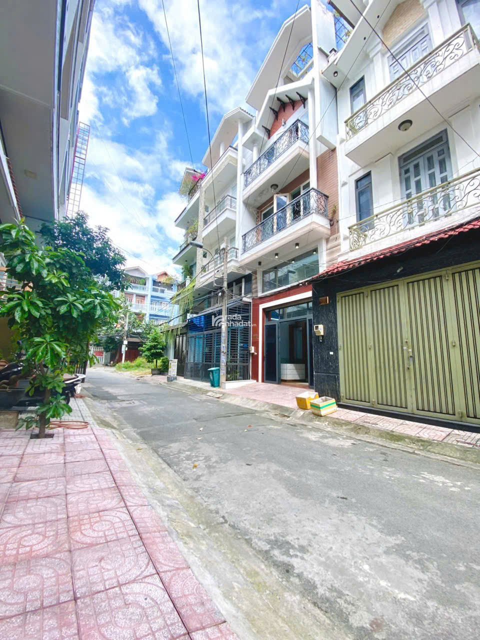 CĂN NHÀ 5 TẦNG NẰM TRONG KHU ĐỒNG BỘ VÍP 2 XE HƠI NÉ NHAU P.14 GÒ VẤP