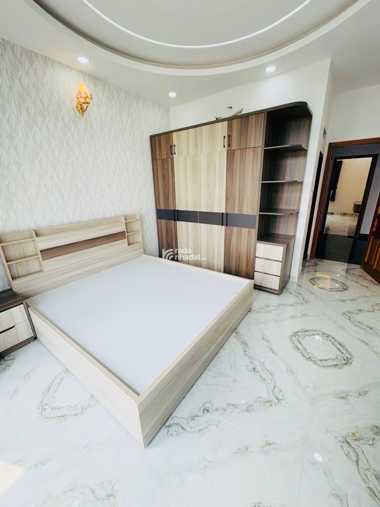Bán Nhà Siêu To - Bình Tân - Giáp Tân Phú - 62m2 - 5 Tầng - Sổ vuông - chỉ nhỉnh 7ty