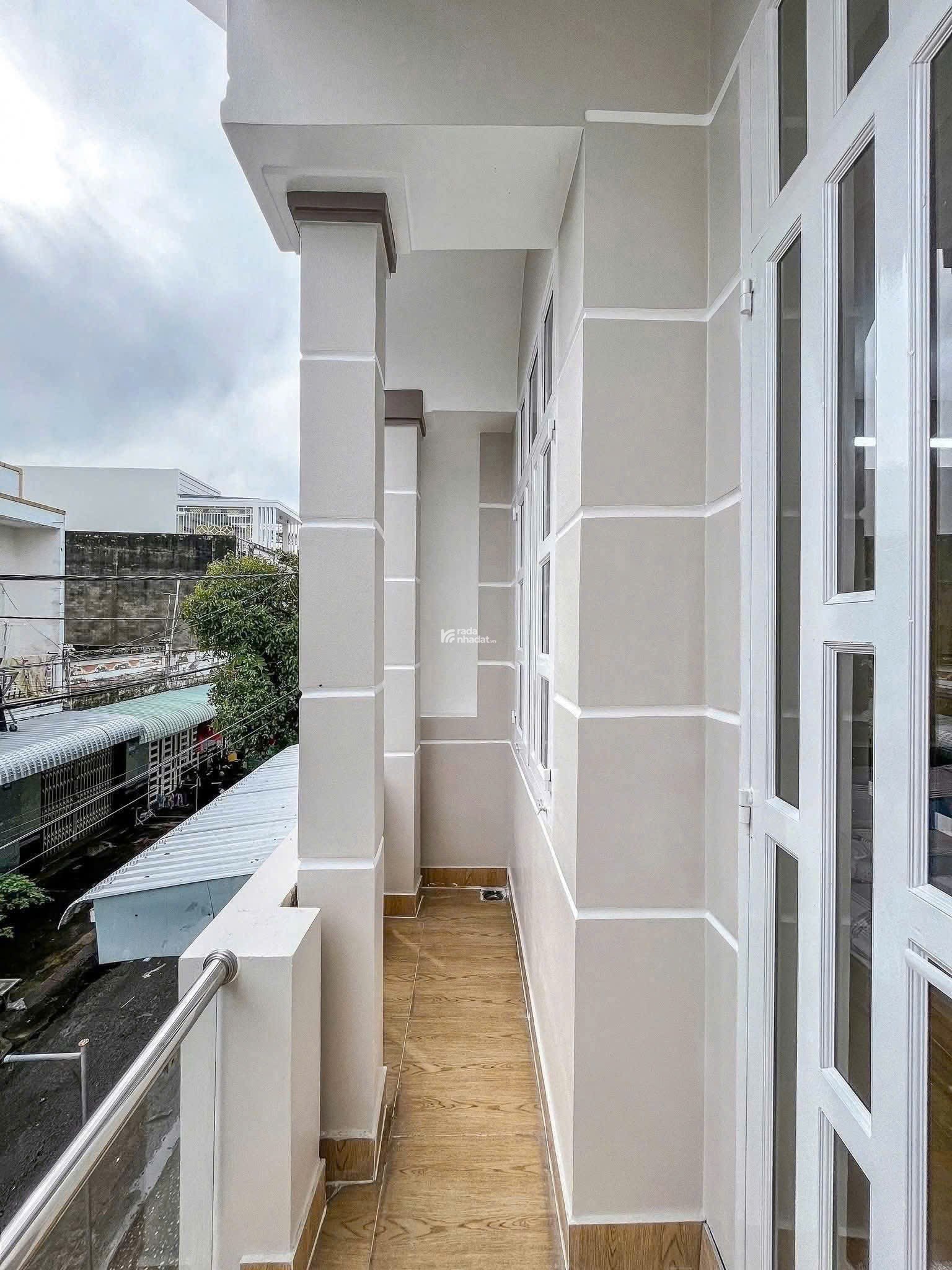 Bán nhà diện tích lớn gần Đại học Sư Phạm Kĩ Thuật 3 phòng ngủ Giá 1 tỷ 780( bao sang tên)