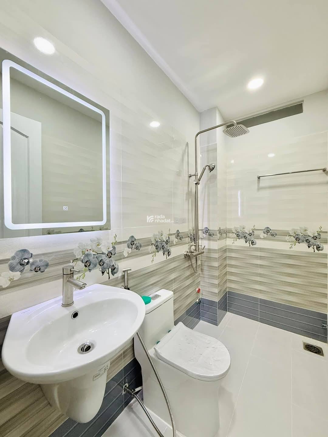 Bán nhà Mai Xuân Thưởng, Phường 4, Quận 6, Giá 3 tỷ 240 , DT 50m2