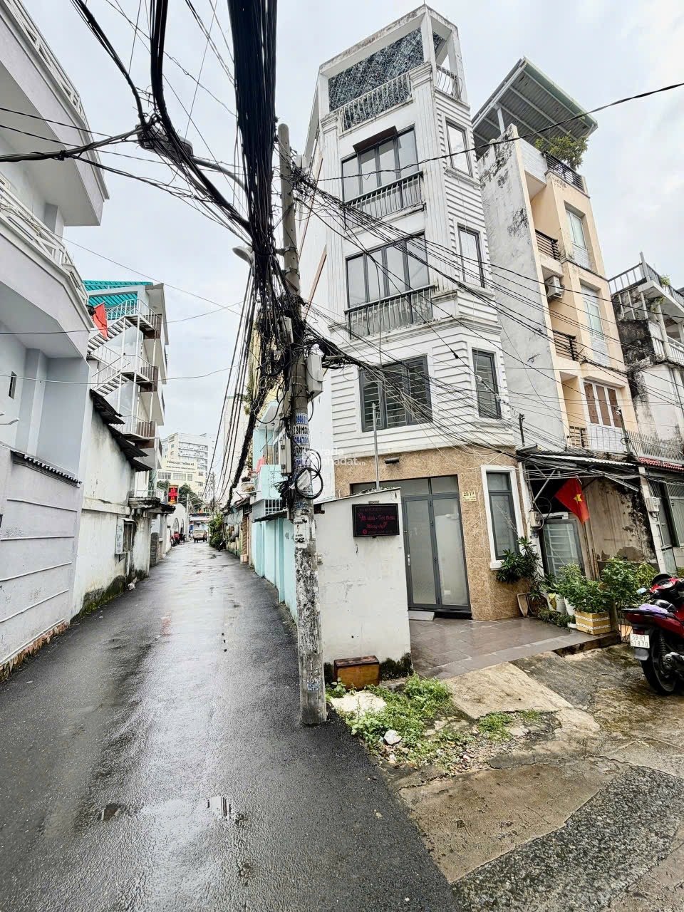 BÁN NHÀ GIÁ RẺ-Nơ Trang Long, Bình Thạnh-4 TẦNG, HẺM TO-GIÁ chỉ 5.45 Tỷ còn thương lượng 