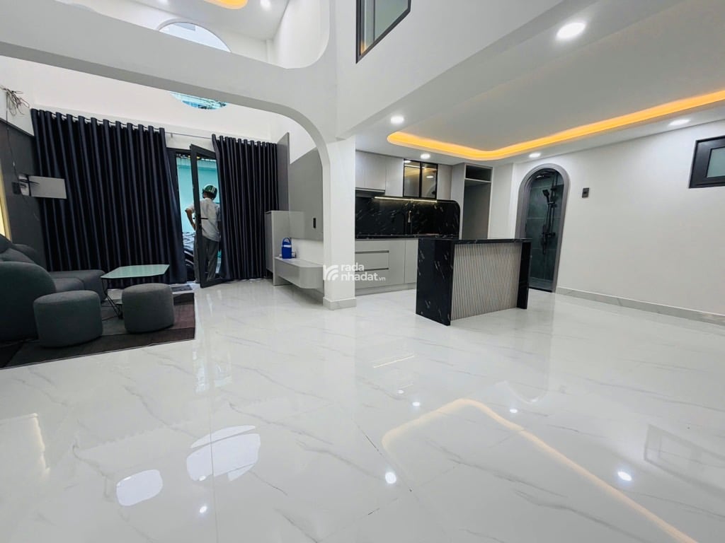 NHÀ ĐẸP NGAY LÝ THƯỜNG KIỆT- 45M2 3 TẦNG NHỈNH 6 TỶ