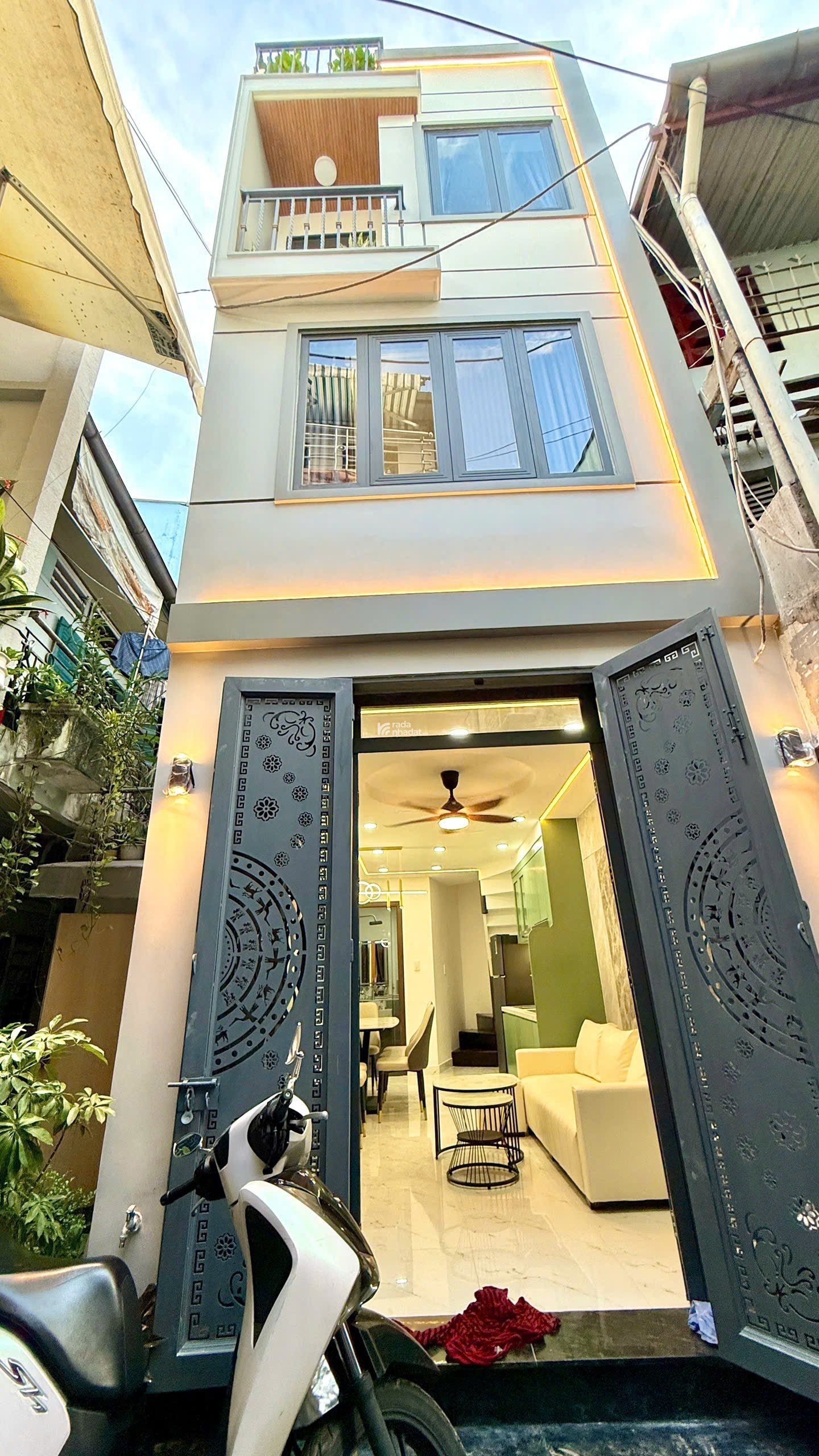  **BÁN NHÀ HẺM 82 LÝ CHÍNH THẮNG QUẬN 3**