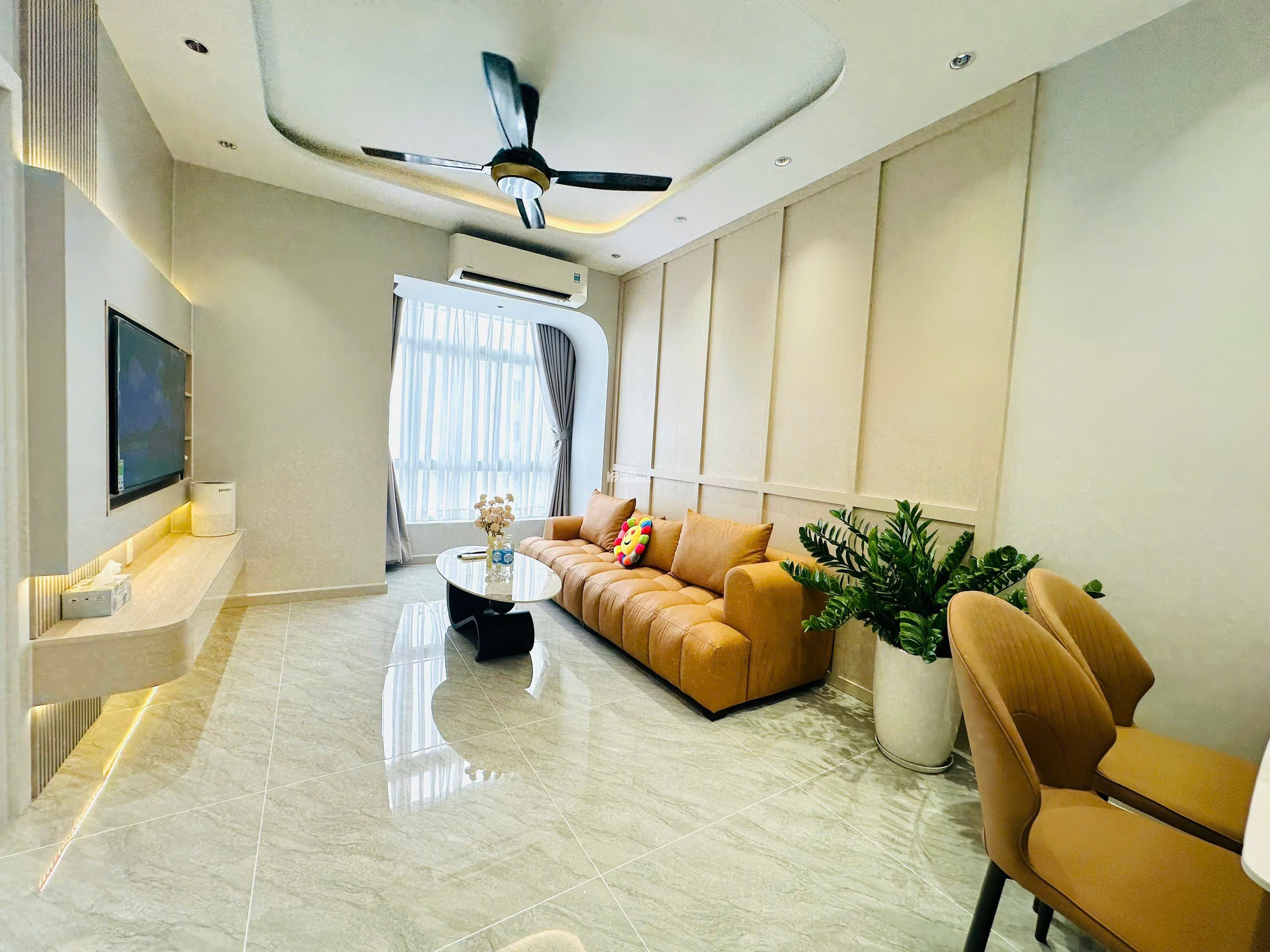Bán nhanh căn hộ sky garden 2, PMH, Q7, DT 81m2, TK 3PN nhà mới đẹp, giá chỉ 5,7 tỷ 