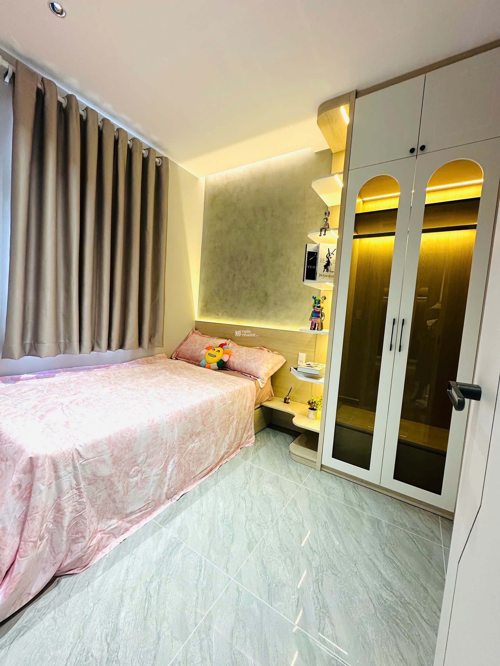 Bán nhanh căn hộ sky garden 2, PMH, Q7, DT 81m2, TK 3PN nhà mới đẹp, giá chỉ 5,7 tỷ 
