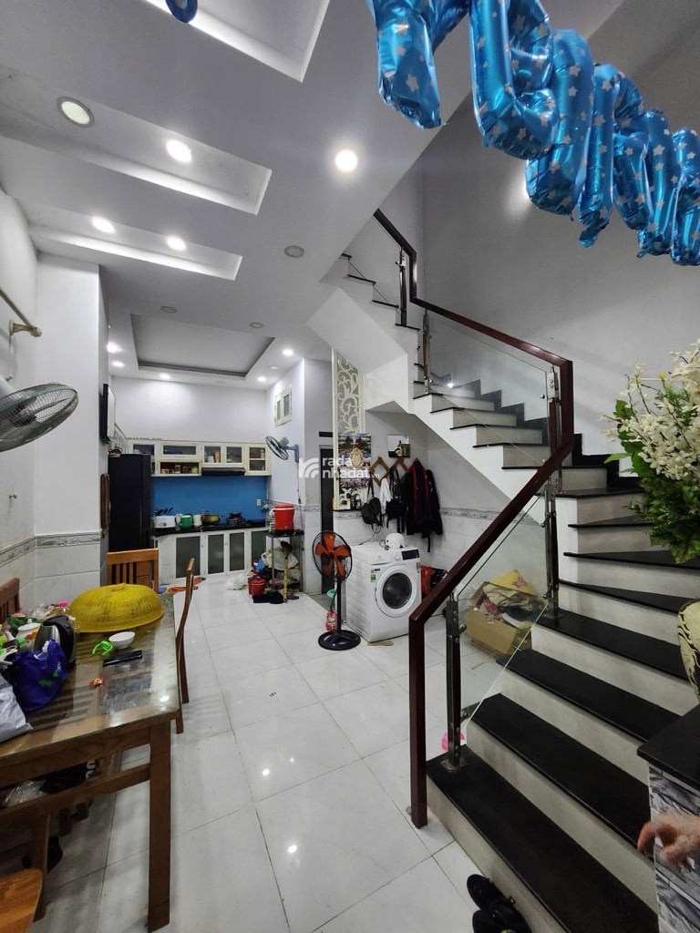 BÁN NHÀ MẶT TIỀN LƯU HỮU PHƯỚC 106M2 7.8 TỶ 3 TẦNG QUẬN 8