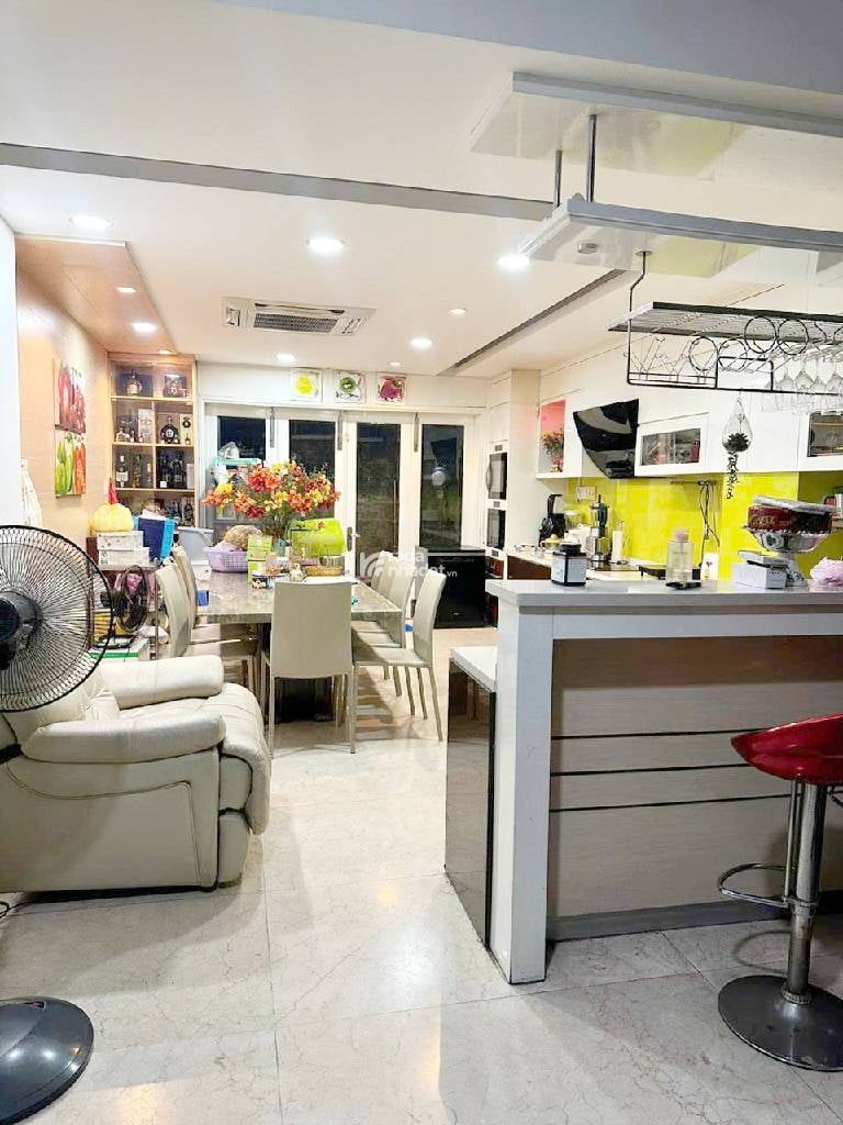 MẶT TIỀN 5 TẦNG - NHÀ ĐẸP - SỔ NỞ HẬU -  KINH DOANH ĐA NGÀNH - 26 TỶ TL 