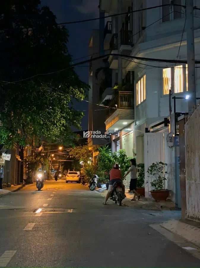 NHÀ ĐẸP BÁN GẤP. HẼM XE TẢI, đường TRƯỜNG CHINH. P14 Tân Bình. chỉ 12.4 tỷ TL