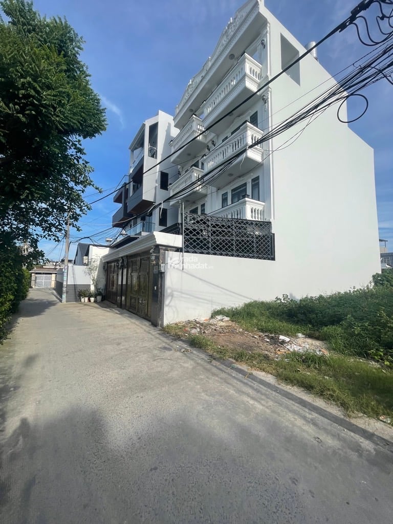 ĐẤT Ở DT KHỦNG 237M2, NGANG 15, HẺM 5M, TRUNG CHÁNH, HUYỆN HÓC MÔN, 