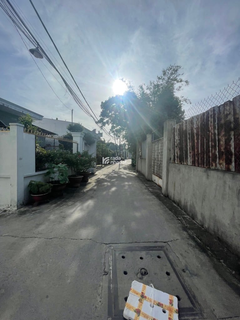 ĐẤT Ở DT KHỦNG 237M2, NGANG 15, HẺM 5M, TRUNG CHÁNH, HUYỆN HÓC MÔN, 