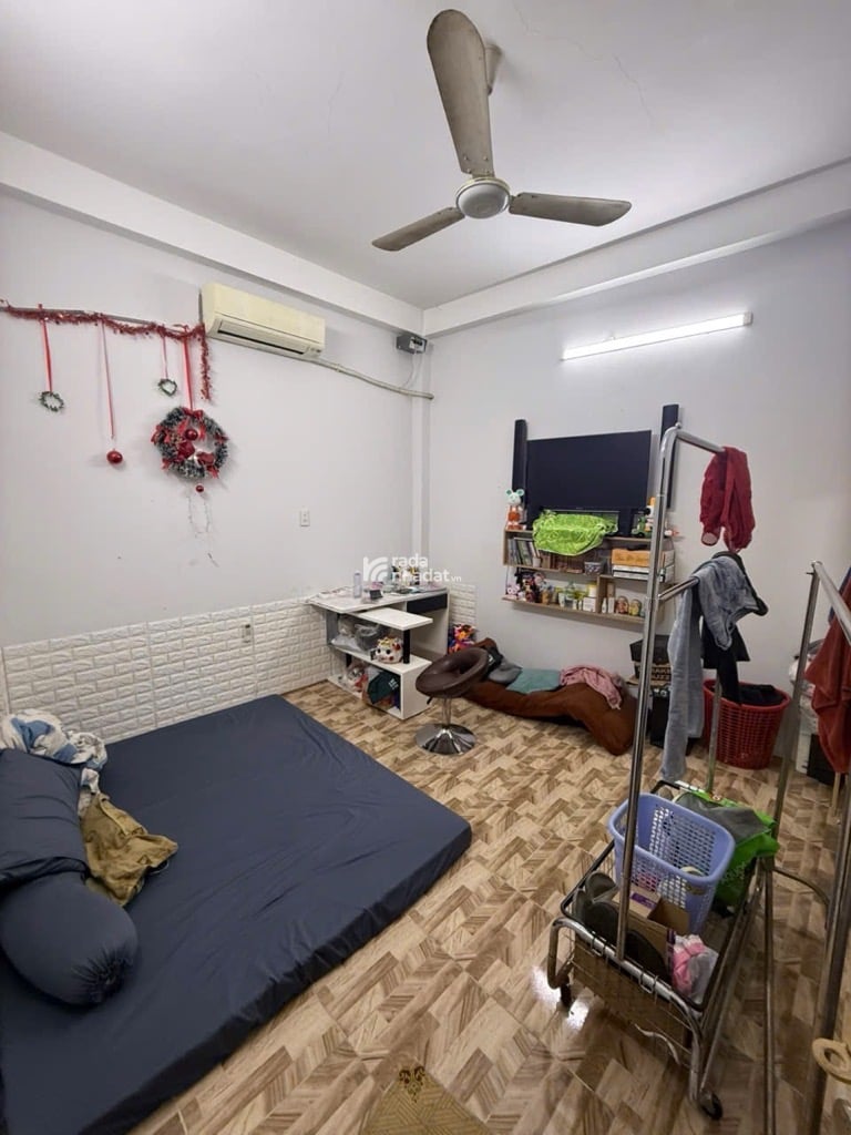 BÁN NHÀ HẬU GIANG PHƯỜNG 12 QUẬN 6 52M2 NGANG 4.2M 3 TẦNG BTCT CHỈ 5.3 TỶ GIÁP QUẬN 5 VÀ QUẬN 11