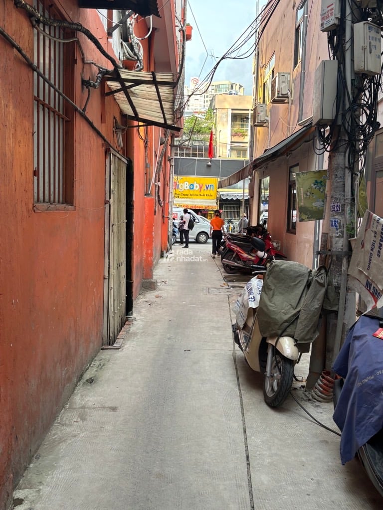 CHÍNH CHỦ BÁN NHÀ 2 TẦNG CÁCH 1 CĂN RA MẶT TIỀN LÊ HỒNG PHONG