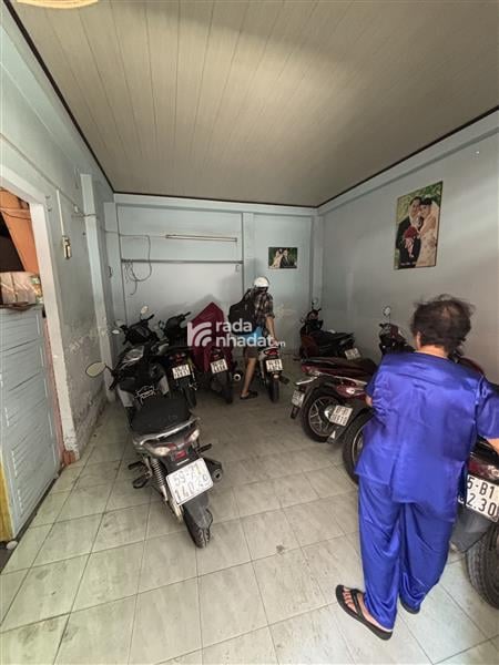 CHÍNH CHỦ BÁN NHÀ 2 TẦNG CÁCH 1 CĂN RA MẶT TIỀN LÊ HỒNG PHONG