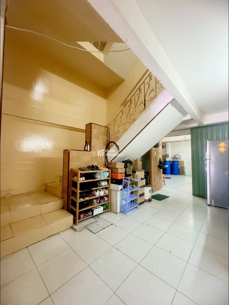 NHÀ BÁN MT LÒ GỐM-NGAY HẬU GIANG-100m2-4 TẦNG HC ĐỦ-KHÔNG LỘ GIỚI-GIÁ CÒN TL